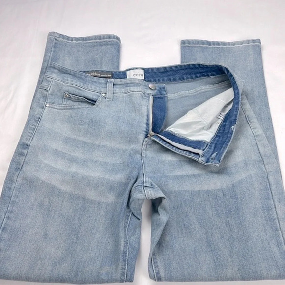 ECRU Women’s 27 The Abbot Slouchy Slightly Stretchy Jean - Picture 5 of 13